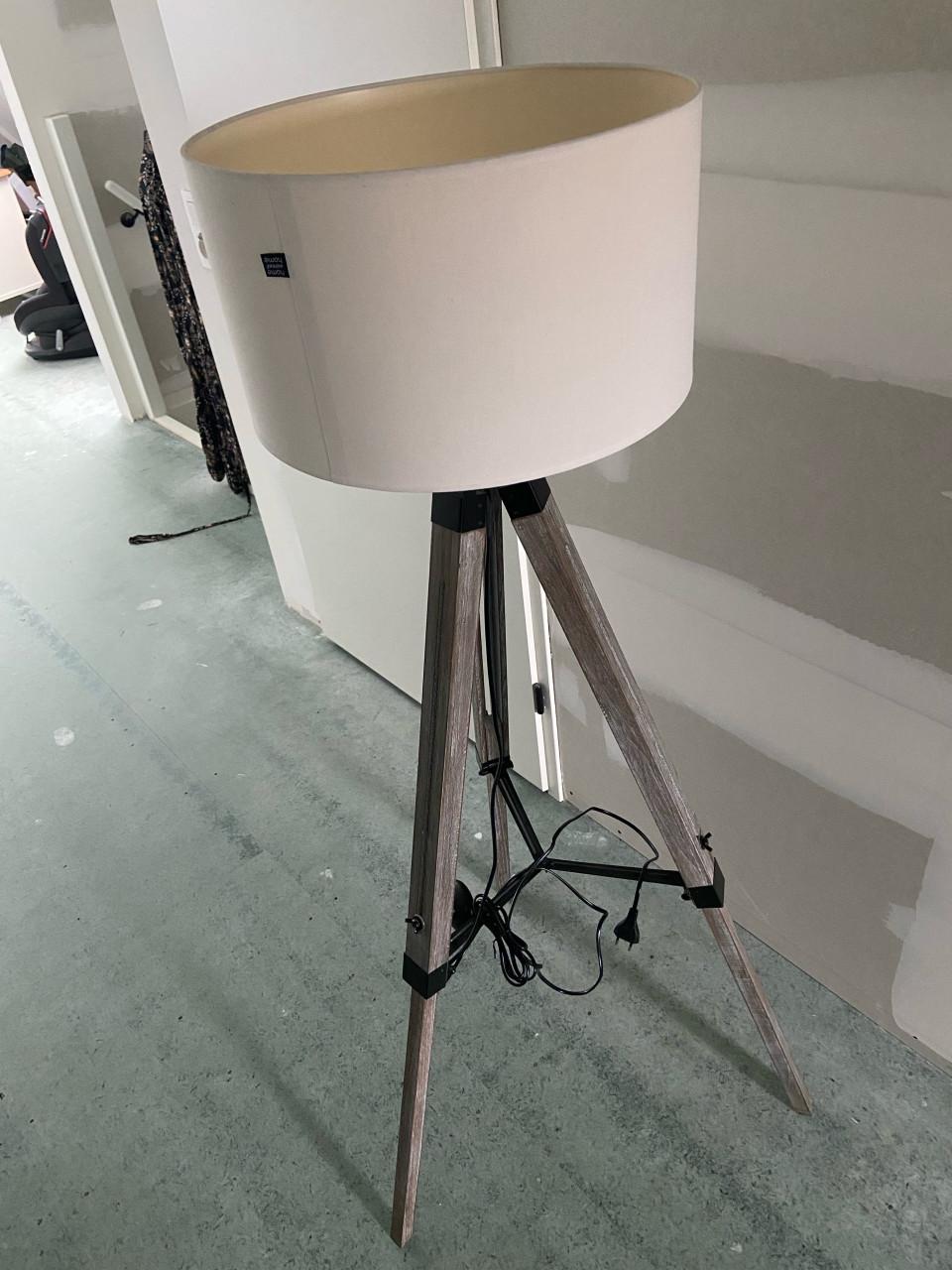 Schemerlamp driepoot