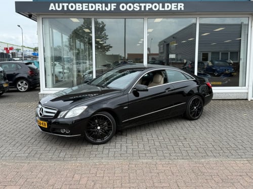 Mercedes-Benz E-Klasse coupé 200 cgi elegance