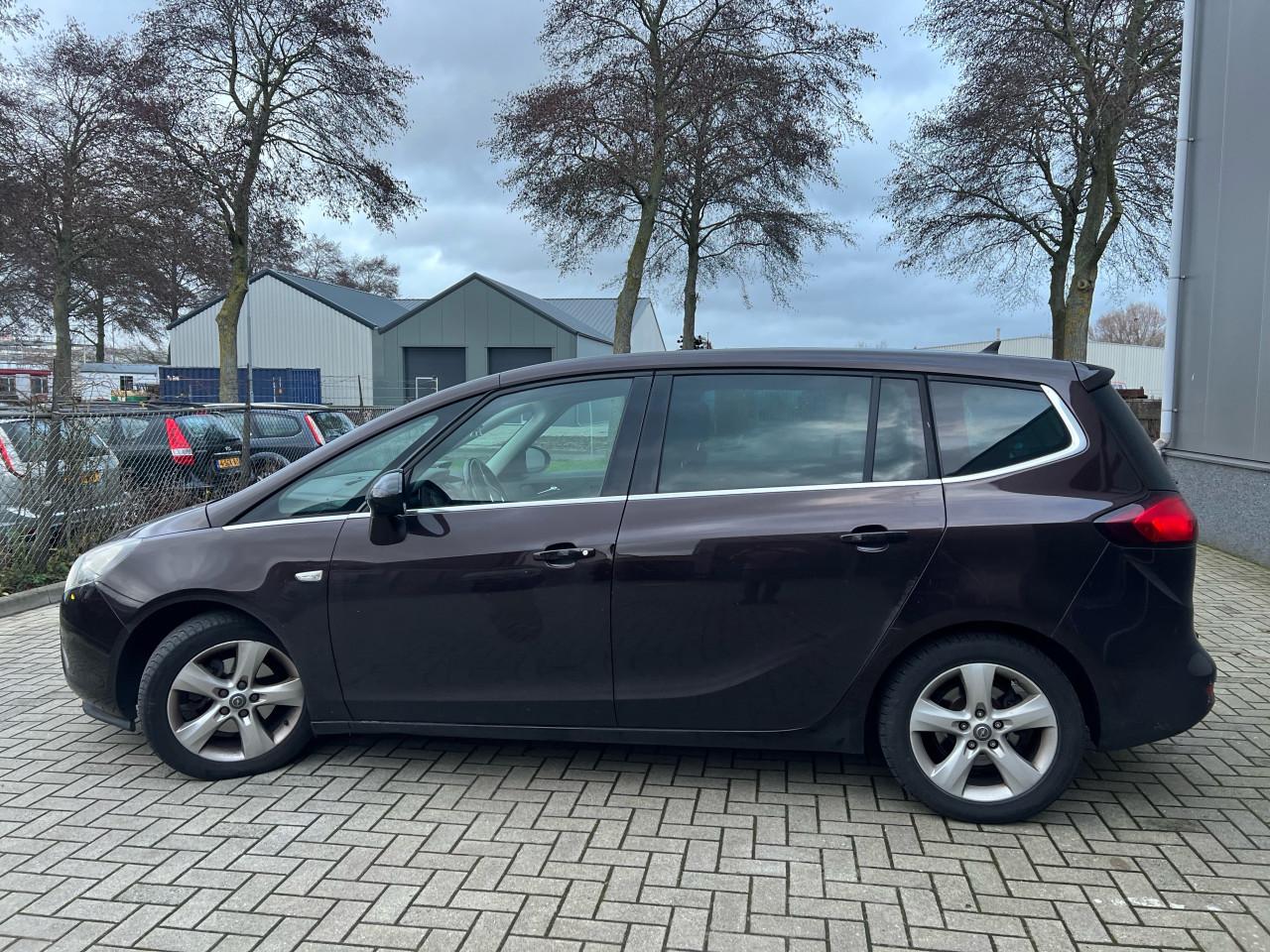 Opel Zafira Tourer 1.6CDTI Cosmo 7zitter