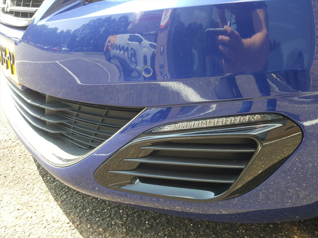 Peugeot 308 gt 1.6 turbo-205pk navigatie | full-led | alcantara | trekhaak 