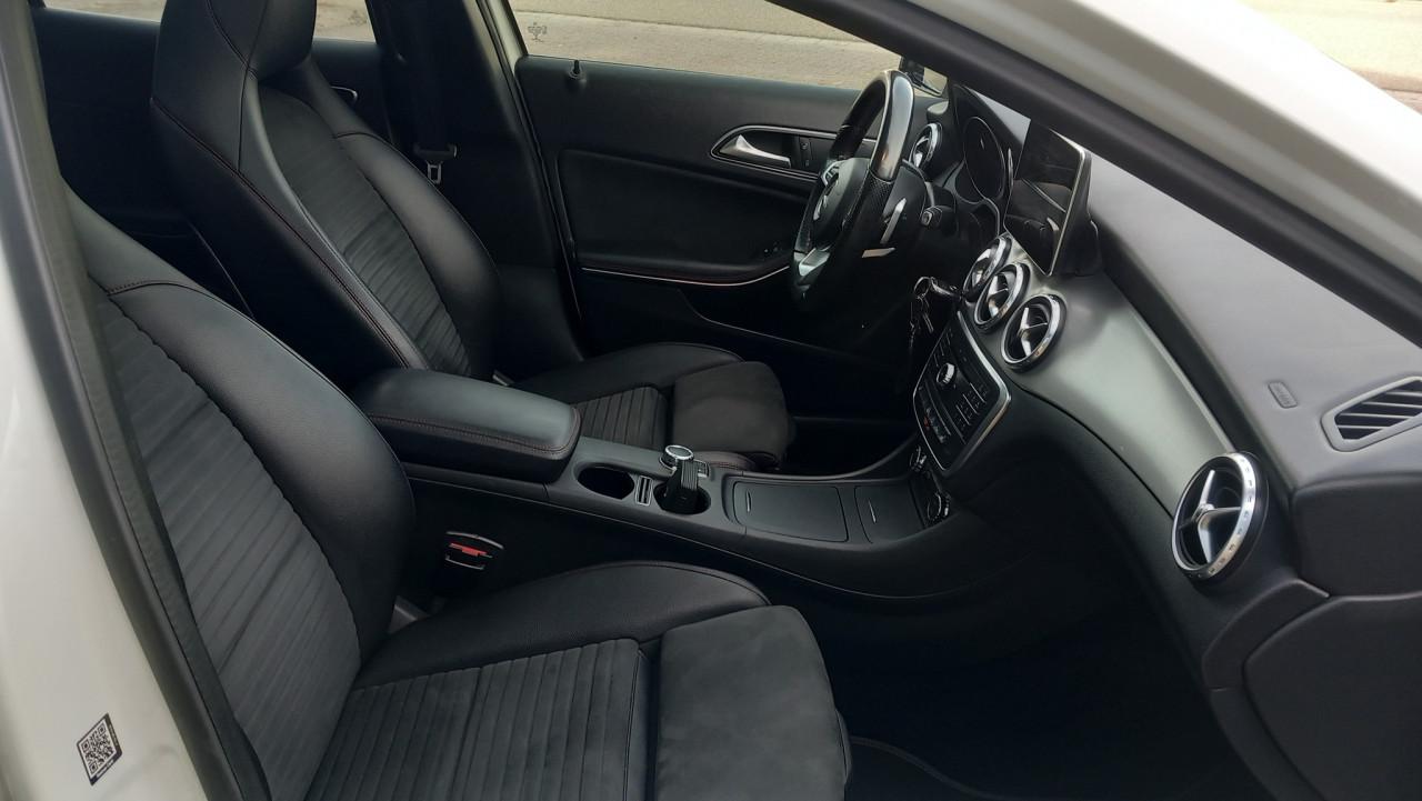 Mercedes GLA Klasse 180 AMG Automaat 2016 airco Panorama 19inch navigatie