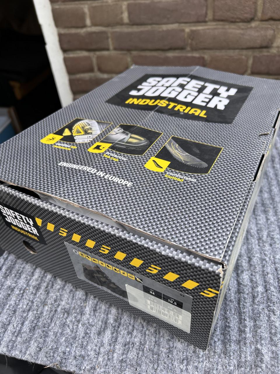 Werkschoenen S3 maat 44 (in ongeopende doos)