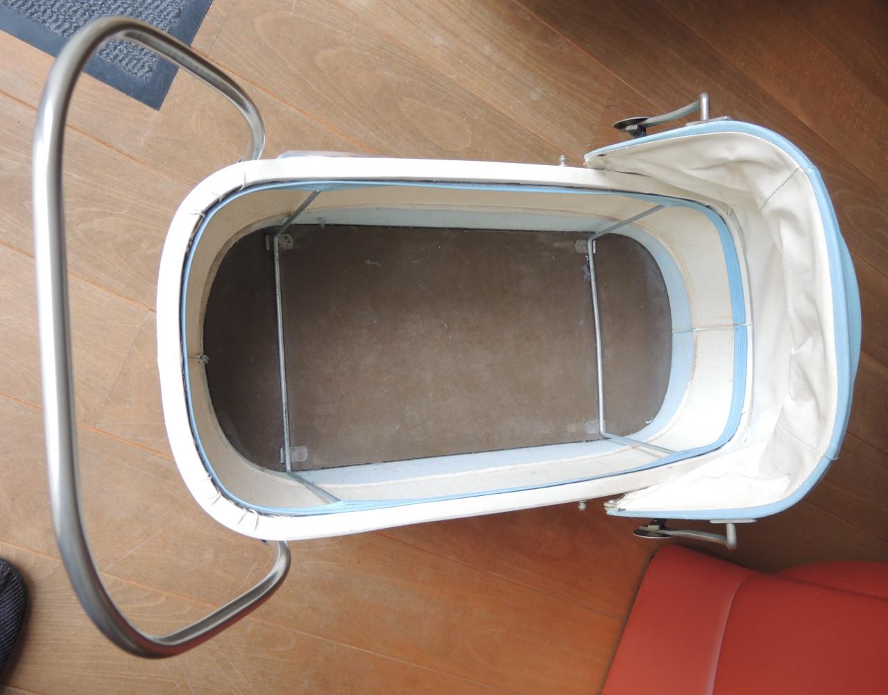 Vintage poppenwagen - merk Zekiwa