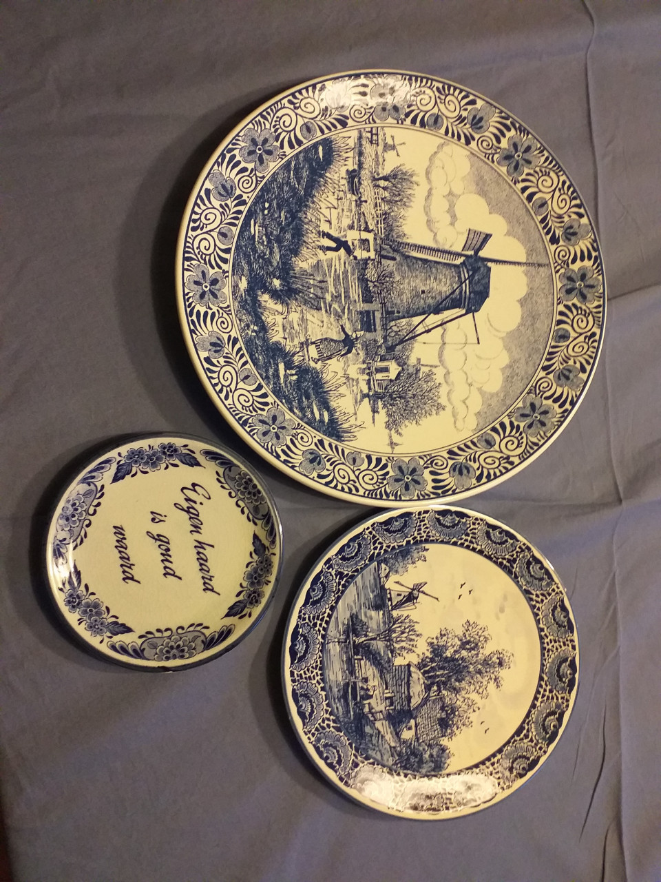 Verschillende DELFTSBLAUWE PRODUCTEN  prijs afzonderlijk of totaal.
