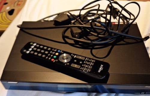 Te Koop, Humax decoder incl. Afstandbediening en alle kabels