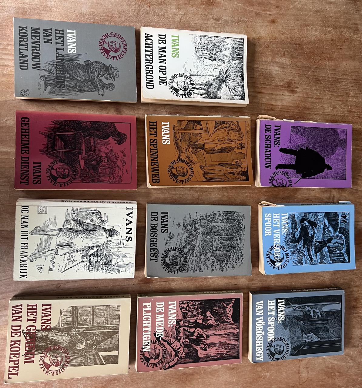 Ivans - 11x detectives - klassieke literatuur