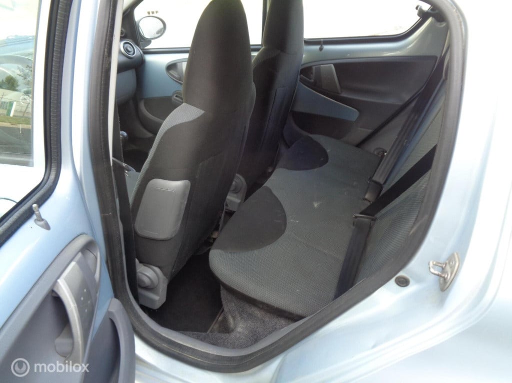 Toyota Aygo 1.0-12v + stuurbekr.lm velgen nieuwe apk mee neemprijs