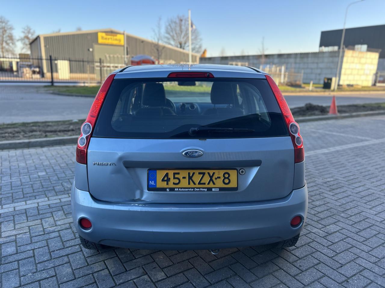 Ford Fiesta 1.4-16V Ambiente|APK|AIRCO|