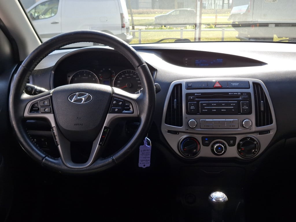 Hyundai I 20 1.2 hp i-motion 5-deurs | airco | trekhaak