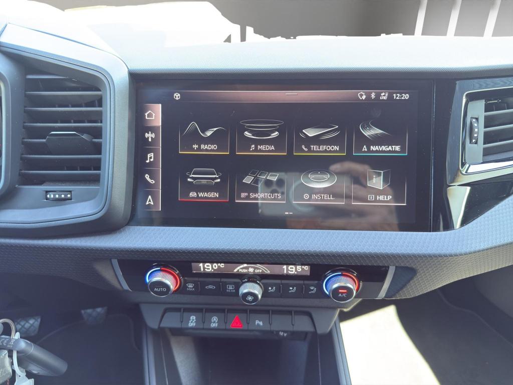 Audi A1 Sportback 25 tfsi | digital dash | parksensors v+a | navi | 18"| ai