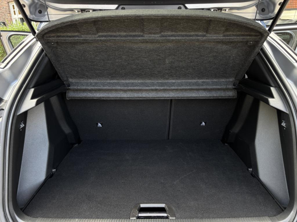Peugeot 2008 automaat hybrid 145 pk gt