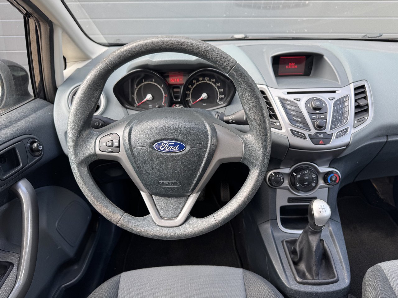 Ford Fiesta 1.25 44KW Ghia 5DRS 2010 Zwart Airco Apk Nap