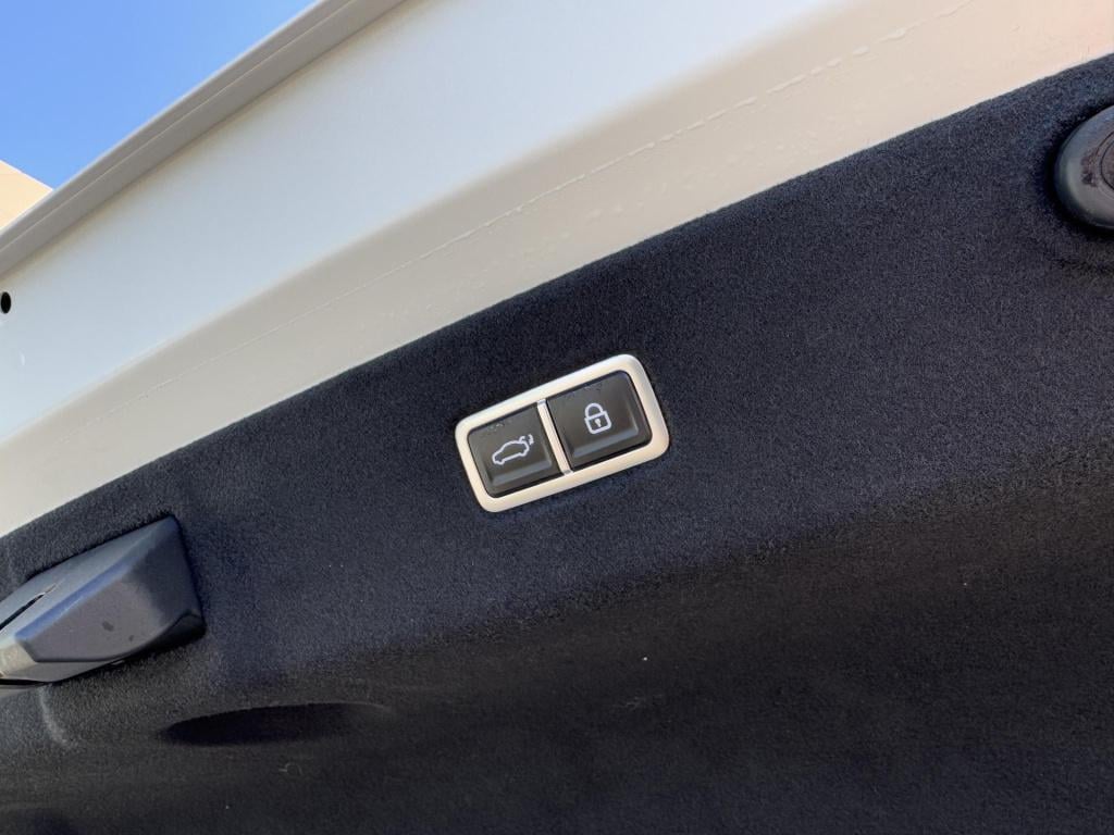 Hyundai Ioniq 6 lounge 77.4 kwh soh 97% + camera buitenspiegels!