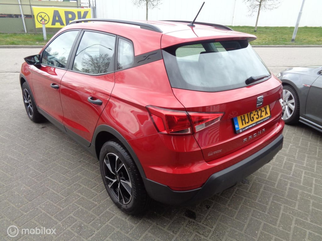 Seat Arona 1.0 tsi reference/airco/lm velgen/carplay/1st eig/slechts 79000k