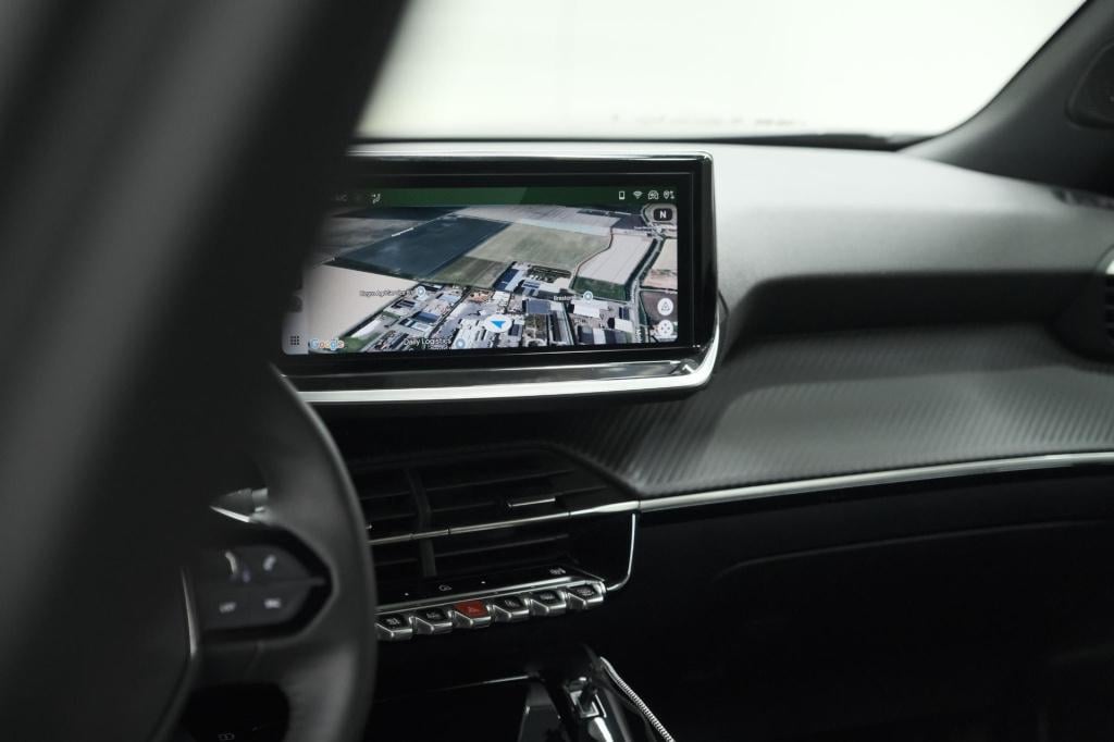 Peugeot 2008 puretech 100 allure | camera | navigatie | parkeersensoren | a