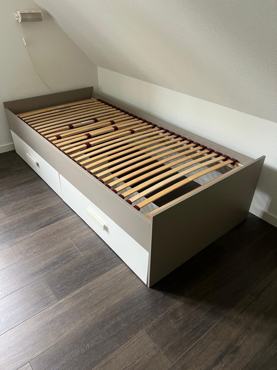 1 persoons tienerbed!