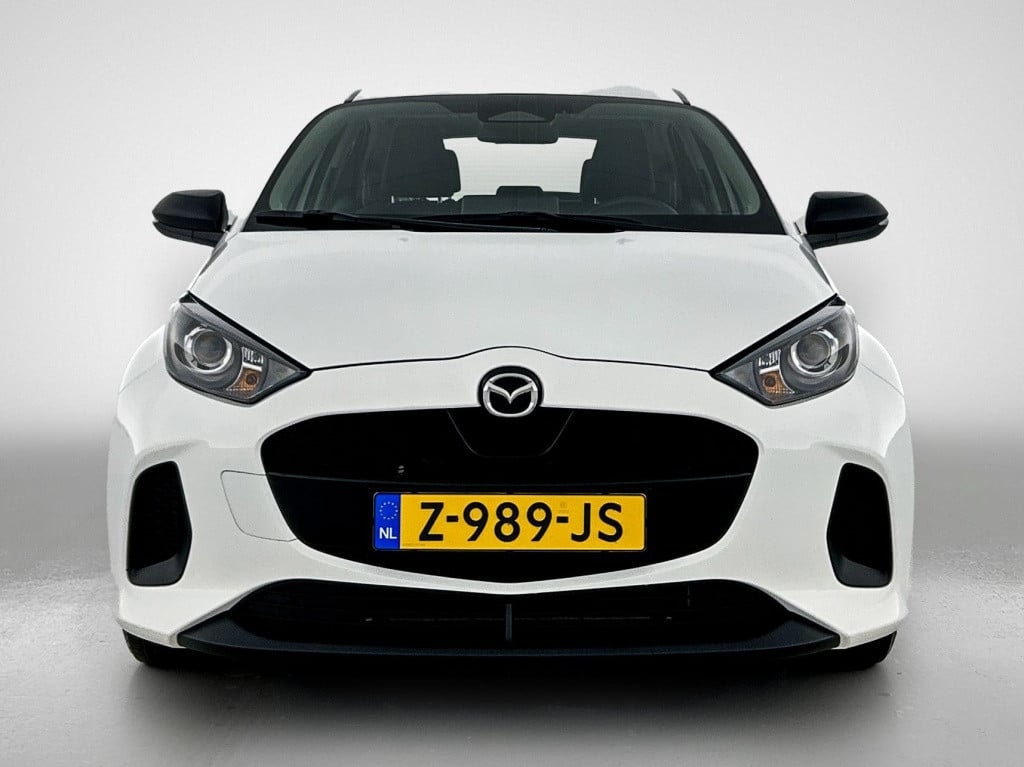 Mazda 2 Hybrid 1.5 centre-line