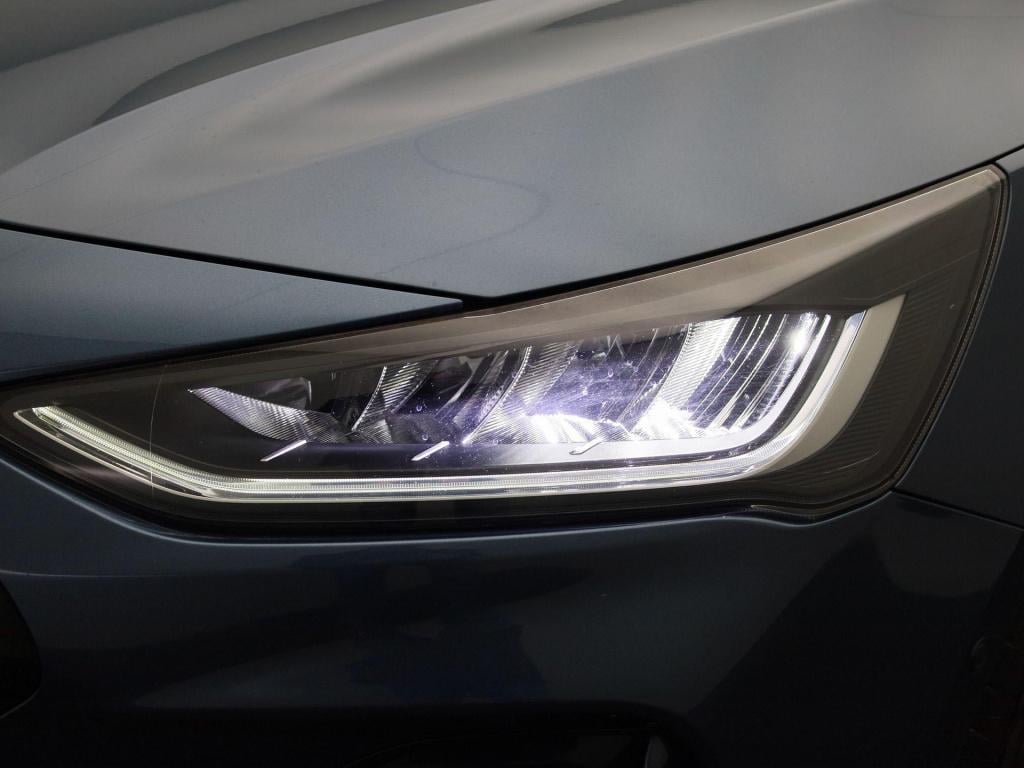 Ford Focus wagon 1.0 ecoboost hybrid st line style | trekhaak | climate con