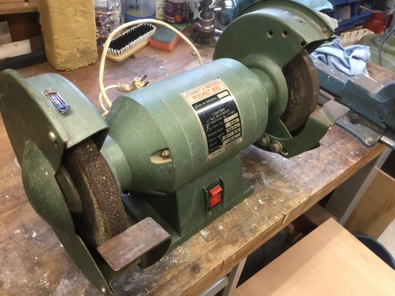 Werkbankslijpmachine 200mm