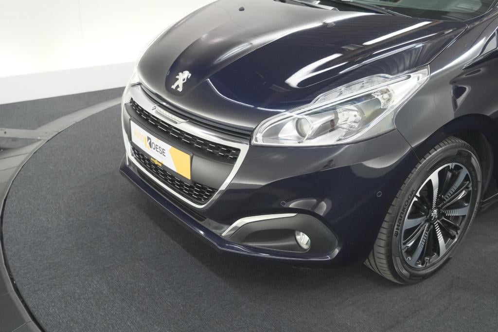 Peugeot 208 puretech 110 tech edition | camera | apple carplay | parkeersen