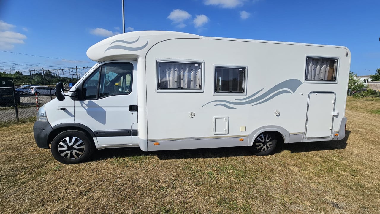 Adria isola 635 half integraal