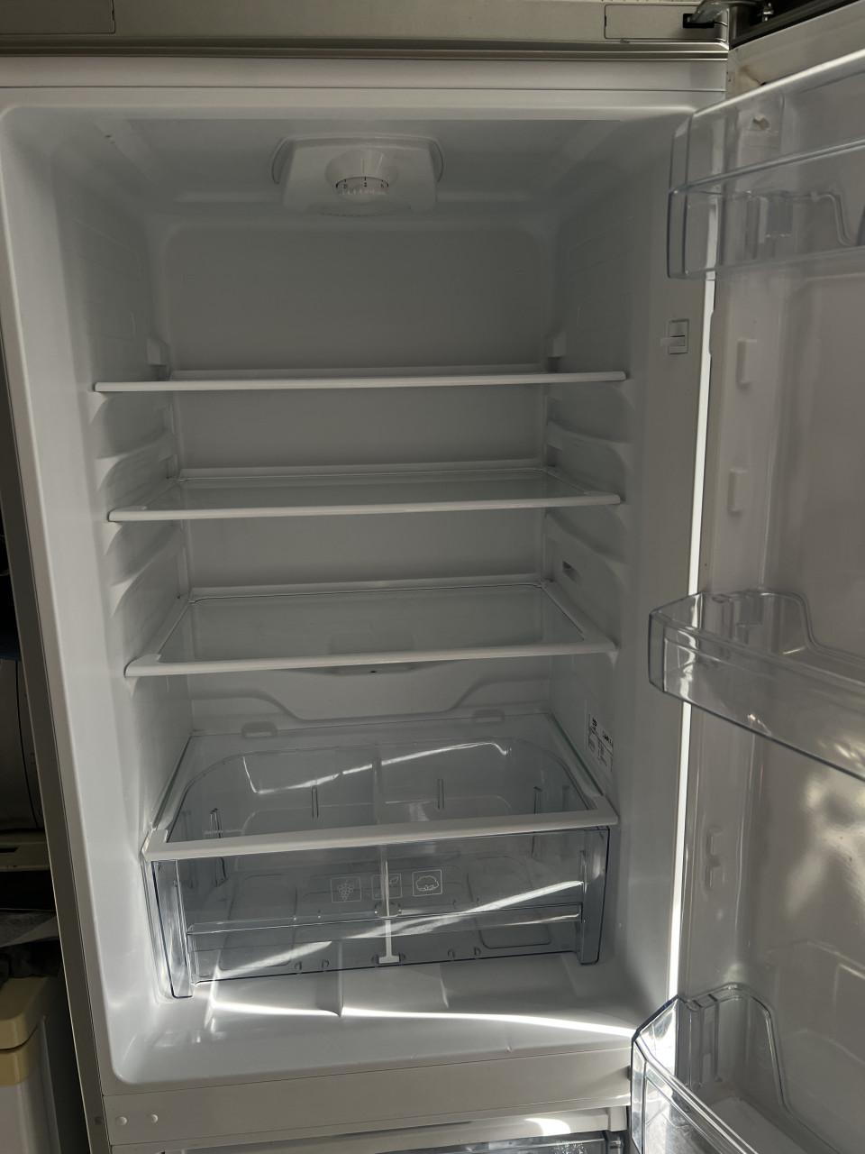 RVS koel vries combinatie Koelkast vriezer 175x60 cm. Energieklasse A+