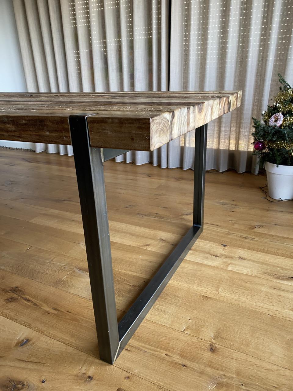 Eikenhouten eettafel