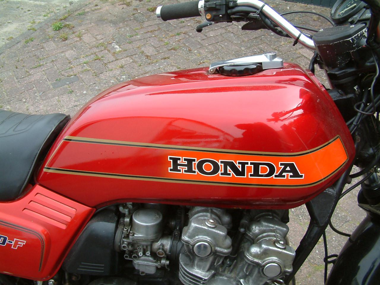 Honda frame delen  schone tanken -kappen -voorvorken