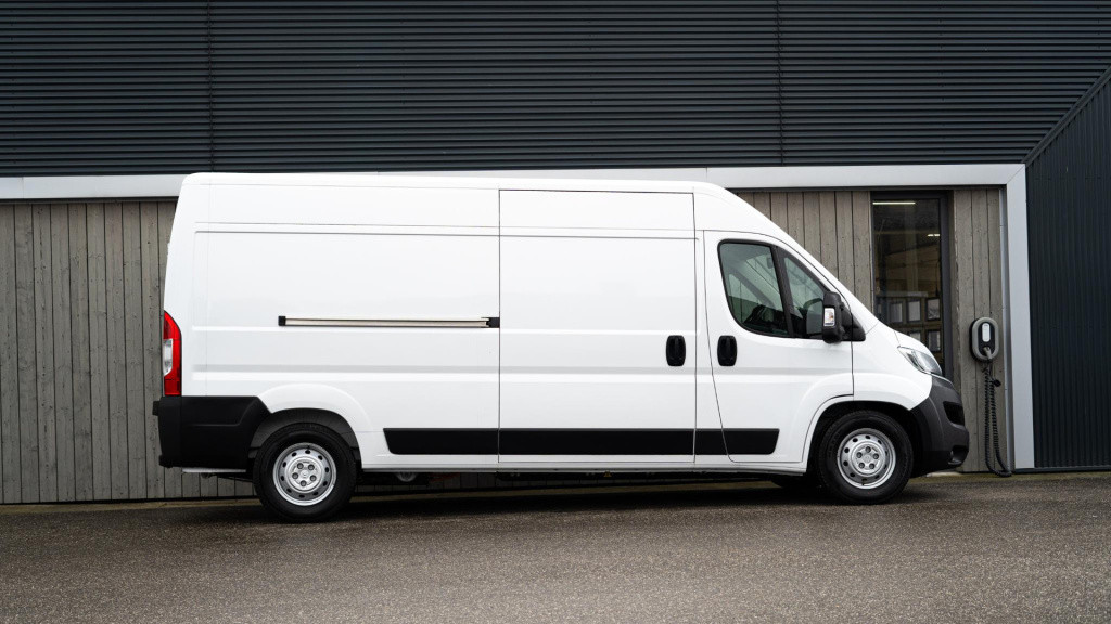 Citroen ë-jumper 435 l3h2 club 75 kwh
