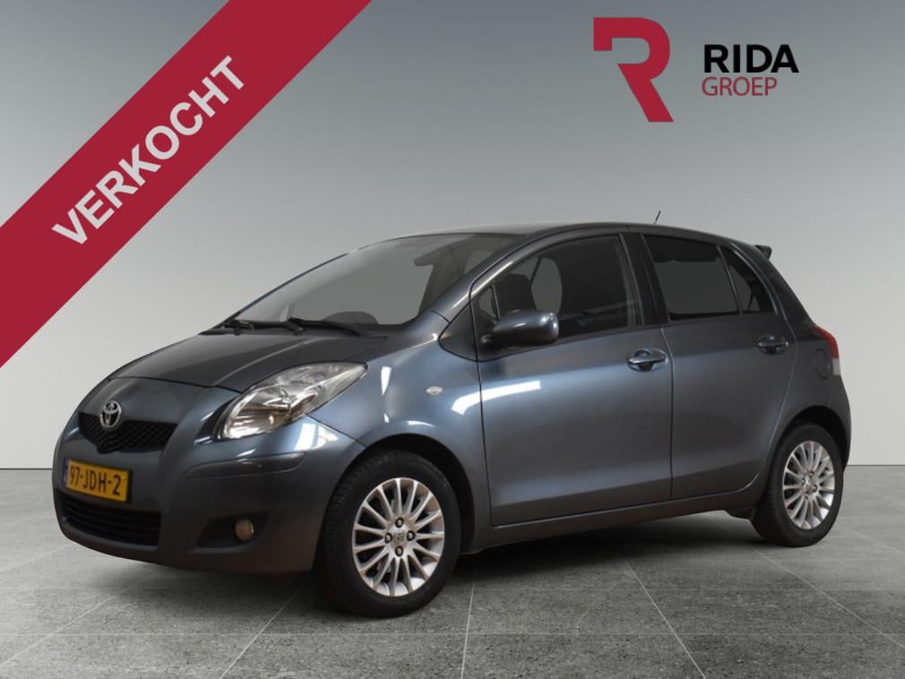 Toyota Yaris 1.3 vvti dynamic | verkocht
