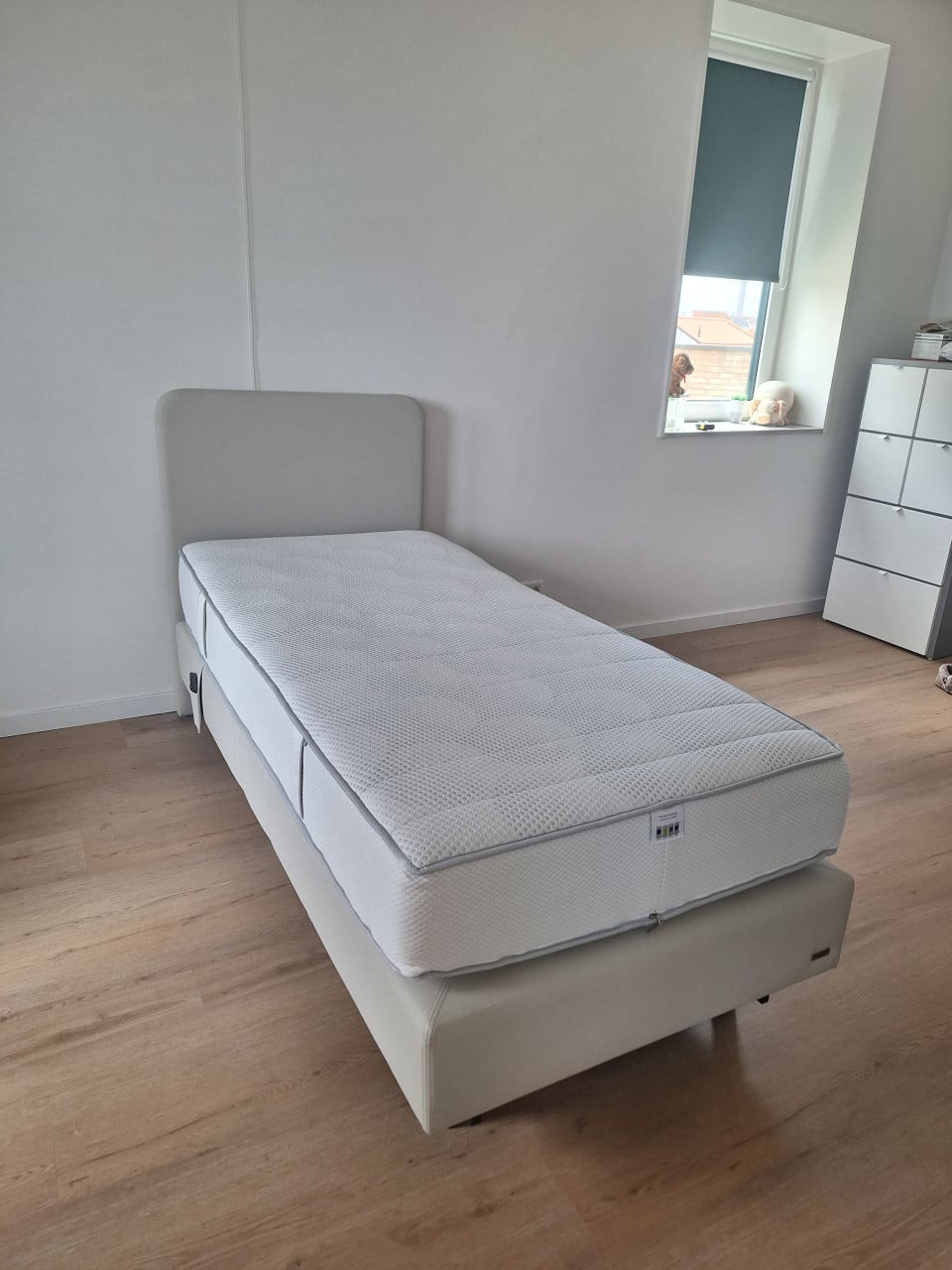 Seniorenbed (elektrisch)