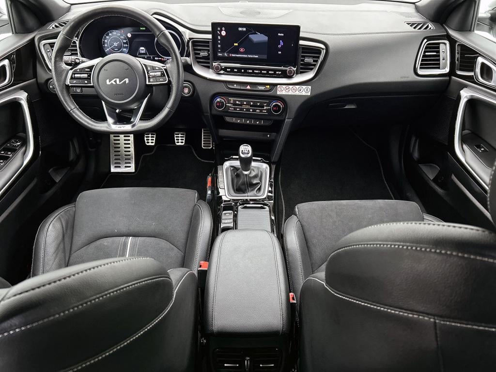 Kia Ceed Sportswagon 1.5 t-gdi gt-line interesse in deze kia? deze is uitsl