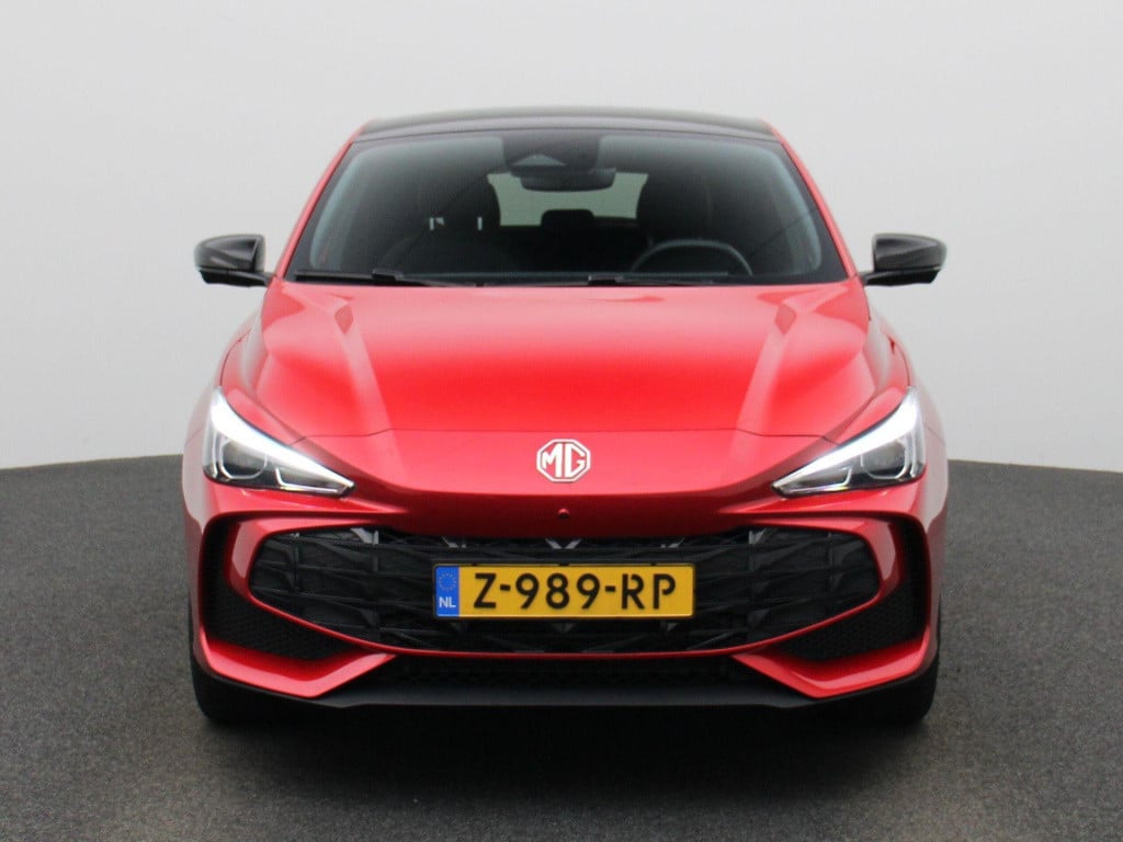 MG 3 mg3 hybrid+ 1.5 hybrid luxury 17'' velgen | zwart dak & spiegels | pri