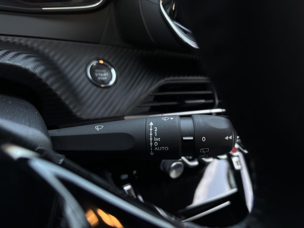 Peugeot 208 allure 1.2-100pk puretech