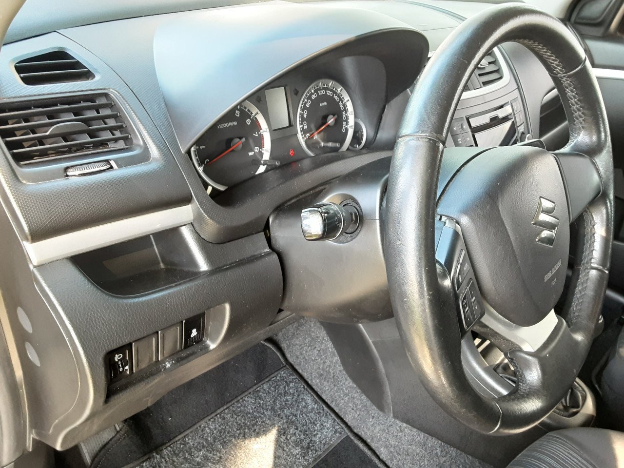 Suzuki Swift 1.2 Base EASSS