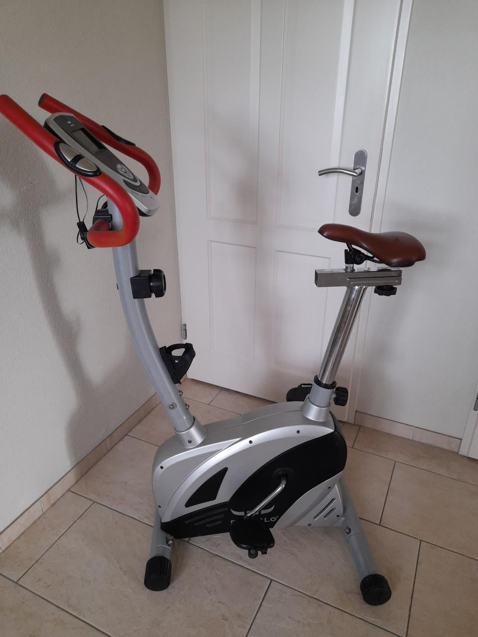 Buffalo hometrainer (werkt naar behoren) in goede staat !
