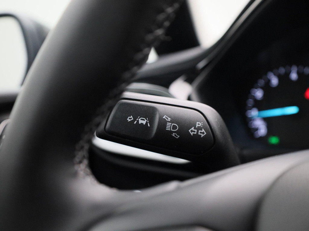 Ford Fiesta 1.0 ecoboost hybrid titanium
