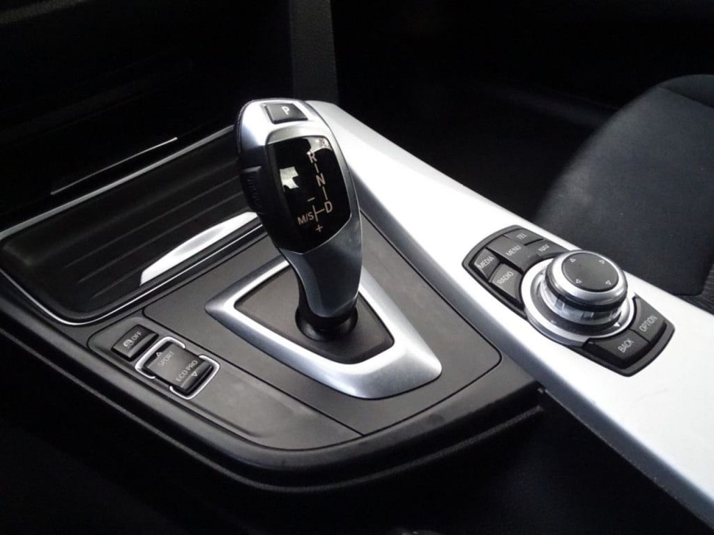 BMW 3-serie 320i executive