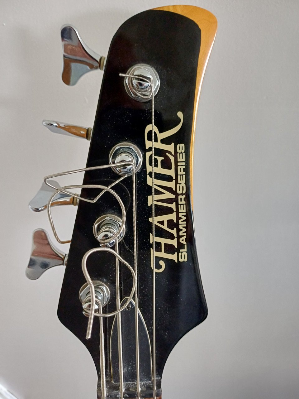 Te koop; Hamer Basgitaar