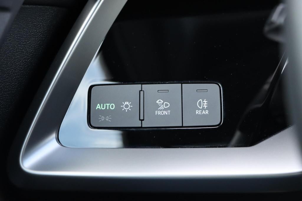 Audi A3 sportback 40 tfsi e advanced edition 204pk s-tronic | soh 93% |