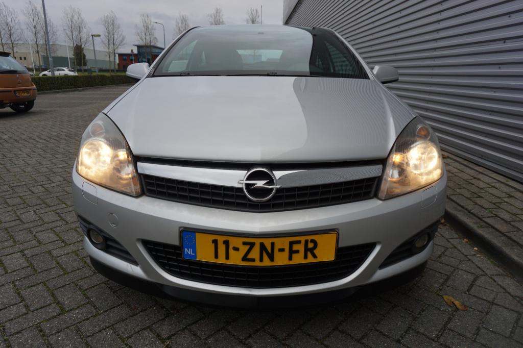 Opel Astra gtc 1.6 sport airco / cruise / elektr. ramen / trekhaak / nap