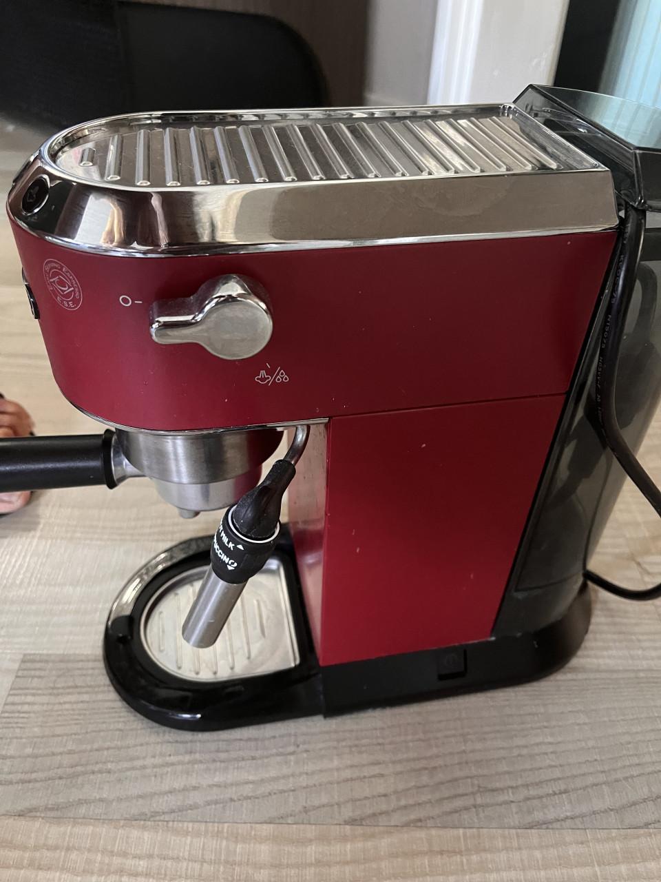DeLonghi Dedica Style EC685.R Espressomachine Rood