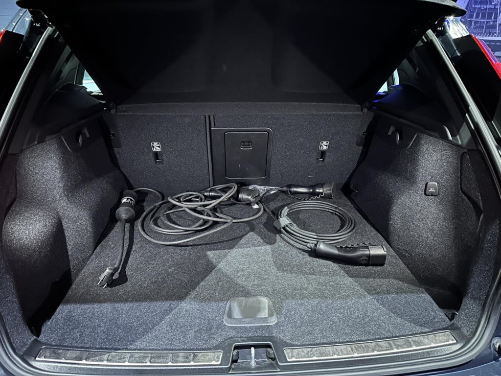 Volvo XC40 1.5 t5 recharge inscription expression