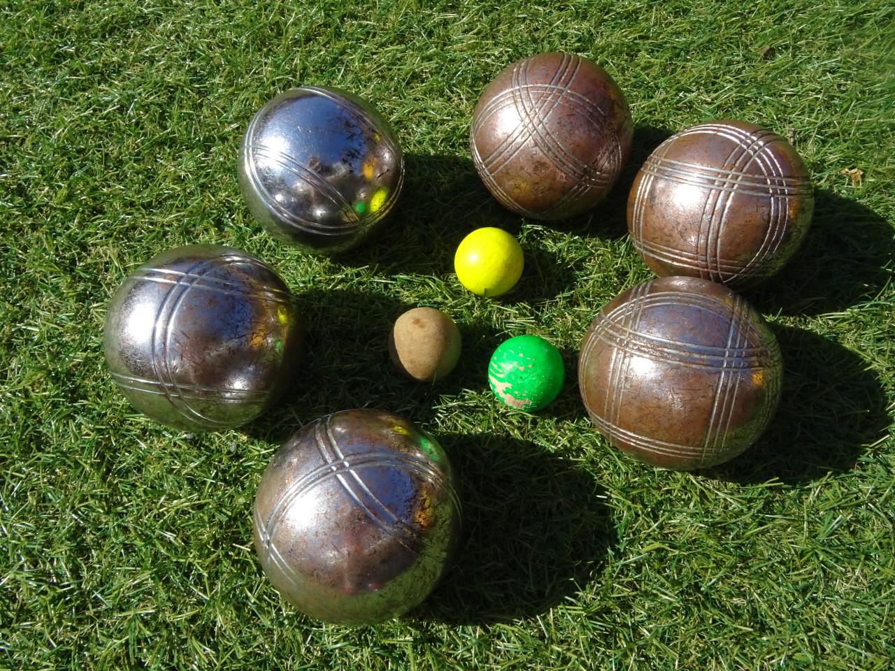 Jeu de boules Etui met 6 ballen 710  gr.