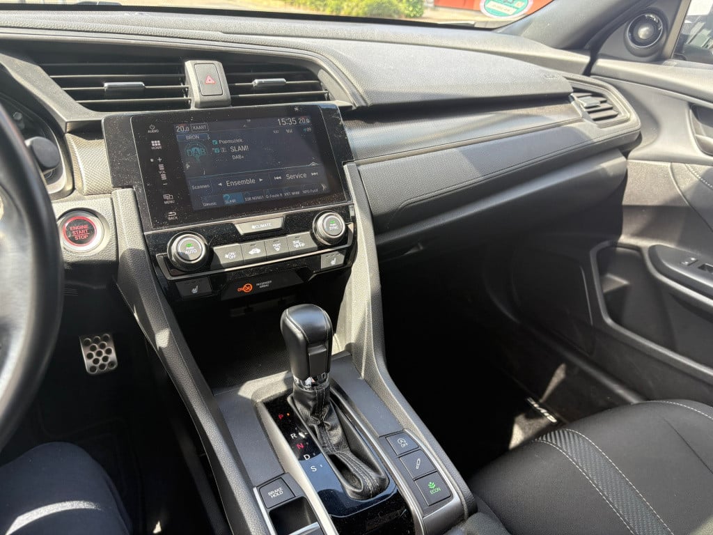 Honda Civic 1.0 i-vtec executive