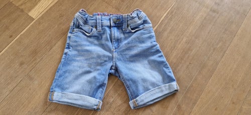 Jongens korte jeans broek maat 134