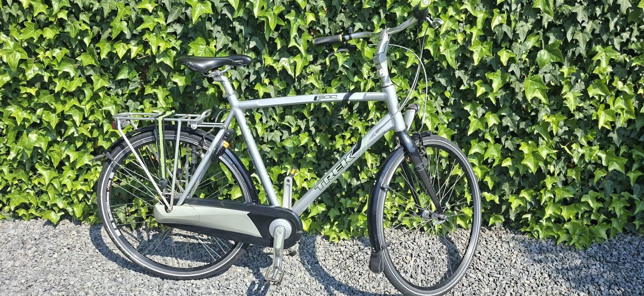 Damesfiets,merk Trek T500SL, izgst framemaat 50, €250.