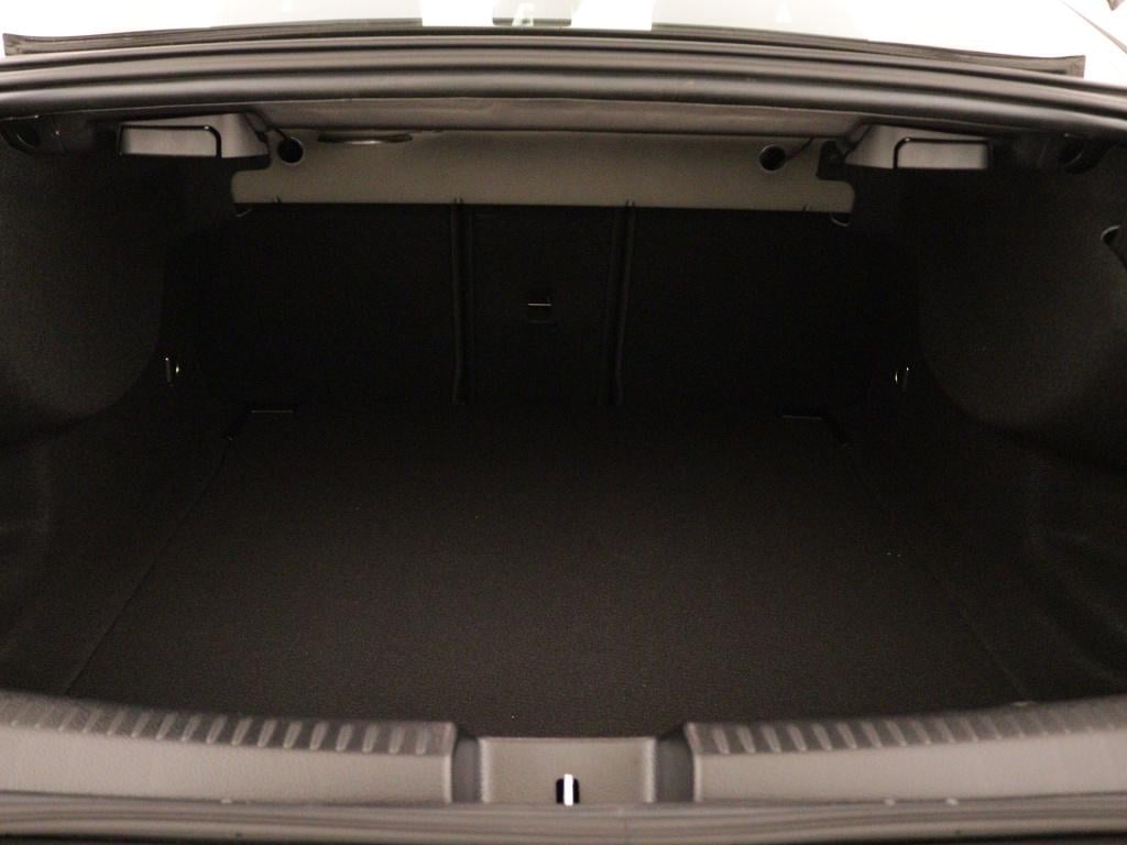 Mercedes-Benz Cla 180 star edition | dodehoekassistent | parkeerpakket met