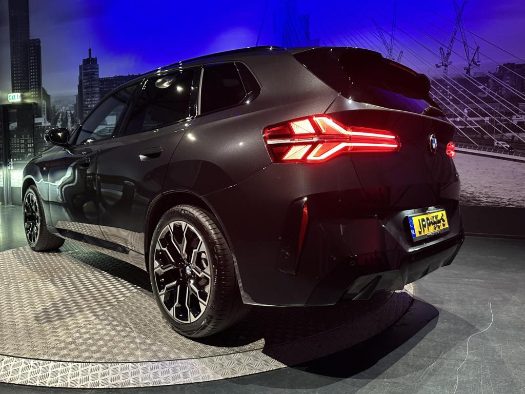 BMW X3 20 xdrive *pano*surroundview*parkass*driveass*leder*memory*