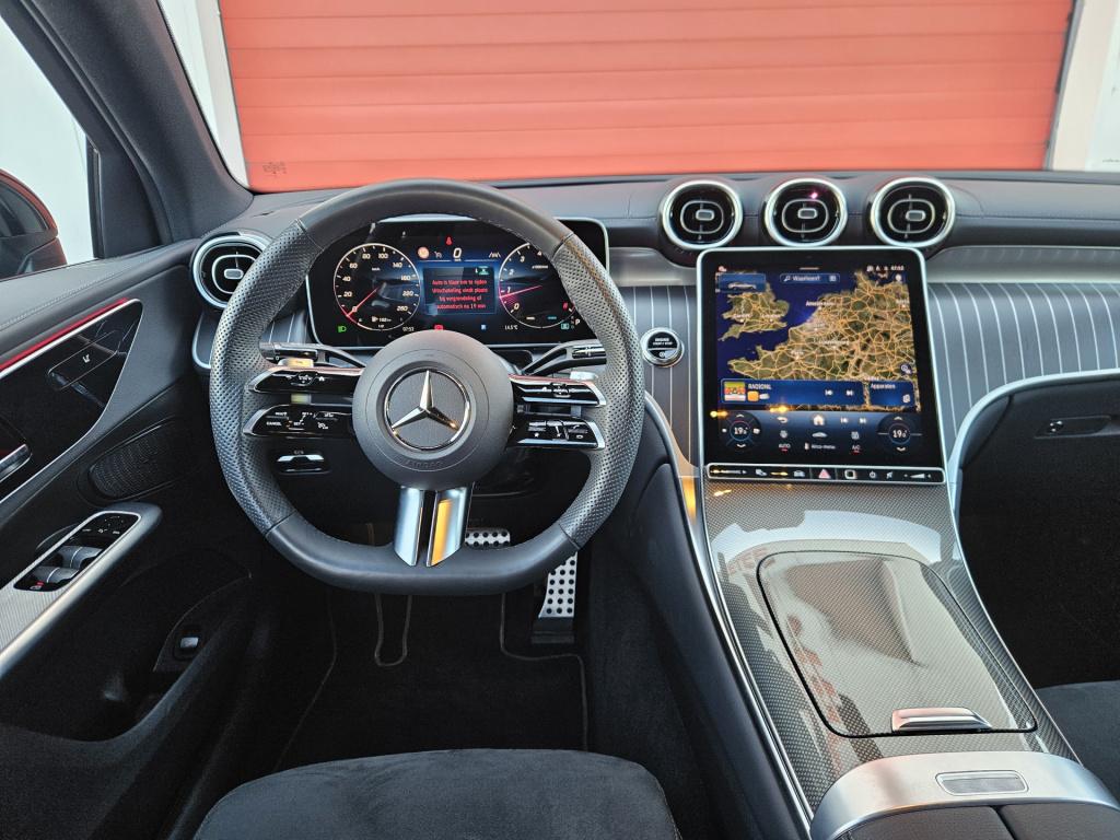 Mercedes-Benz Glc 200 4matic amg line | acc | camera | carplay